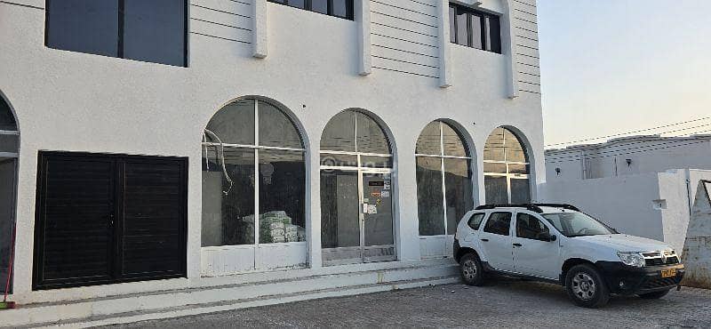 استوديو تجاري آخر للإيجار إزكي، الداخلية استوديو تجاري آخر للإيجار إزكي، الداخلية