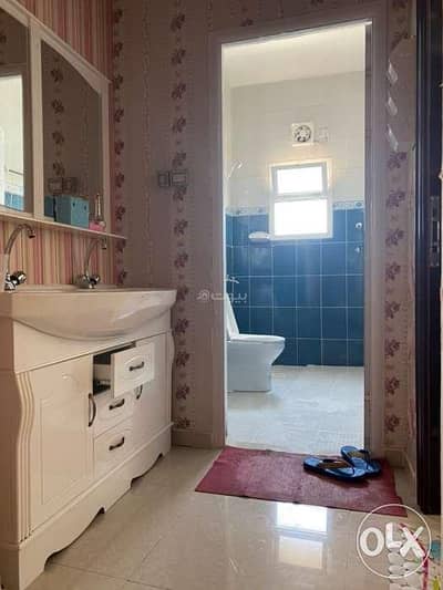 12 Bedroom Villa for Sale in Al Amarat, Muscat - 12 Bedrooms Villa For Sale in Al Amarat, Muscat