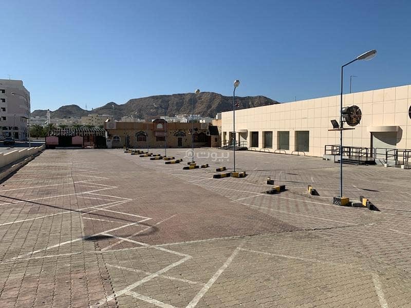 1600 متر مربع عقار تجاري آخر للإيجار في روي، مسقط 1600 متر مربع عقار تجاري آخر للإيجار في روي، مسقط