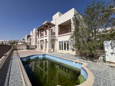 فیلا 4 غرف نوم للبيع في مسقط هيلز، مسقط - فيلا 4 غرف نوم للبيع في مدينة مسقط هيلز، مسقط