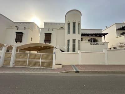 5 Bedroom Villa for Rent in Qurum, Muscat - 5 Bedroom Villa For Rent in Qurum, Muscat