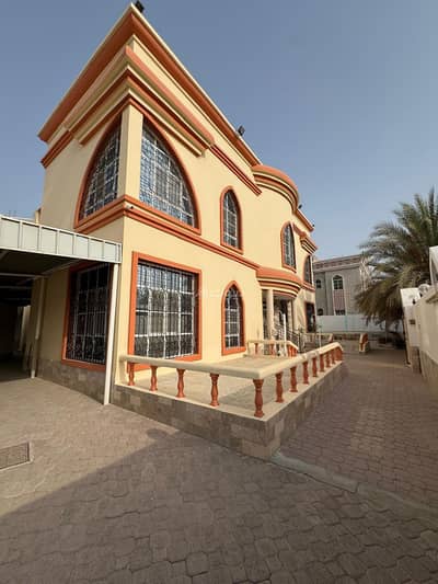 فیلا 5 غرف نوم للبيع في الغبرة، مسقط - فيلا مكونة من 5 غرف نوم للبيع في الغبرة، مسقط