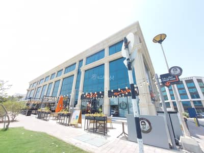 عقارات تجارية اخرى  للايجار في القرم، مسقط - مساحة تجارية للإيجار في قورم، مسقط