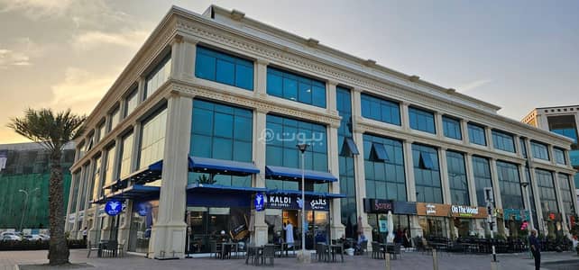 عقارات تجارية اخرى  للايجار في القرم، مسقط - لإيجار تجاري آخر في القرم، مسقط