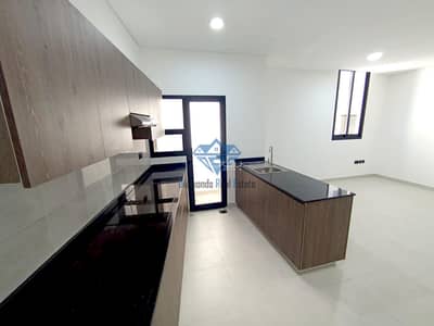 شقة 2 غرفة نوم للبيع في العذيبة، مسقط - شقة مكونة من غرفتي نوم للبيع في عذيبة، مسقط