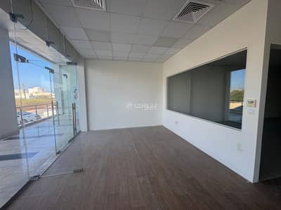 عقارات تجارية اخرى  للايجار في العذيبة، مسقط - عقار تجاري آخر للإيجار في عزيبة، مسقط