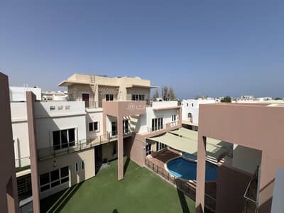 فیلا 4 غرف نوم للبيع في مدينة السلطان قابوس، مسقط - فيلا بثلاثة أرباع غرفة نوم For Sale في مدينة السلطان قابوس، مسقط