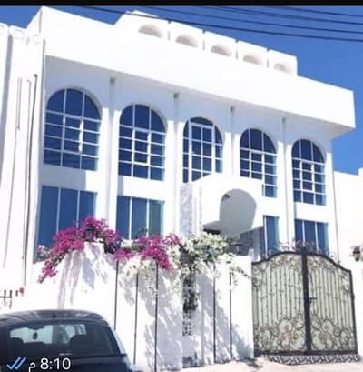 فیلا 6 غرف نوم للبيع في القرم، مسقط - فيلا مكونة من 6 غرف نوم للبيع في القرم، مسقط