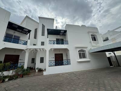 3 Bedroom Villa for Rent in Madinat As Sultan Qaboos, Muscat - 3 Bedroom Villa For Rent in Madinat As Sultan Qaboos, Muscat