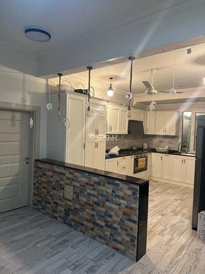 3 Bedroom Apartment for Sale in Al Amarat, Muscat - 3 Bedroom Apartment For Sale in Al Amarat, Muscat