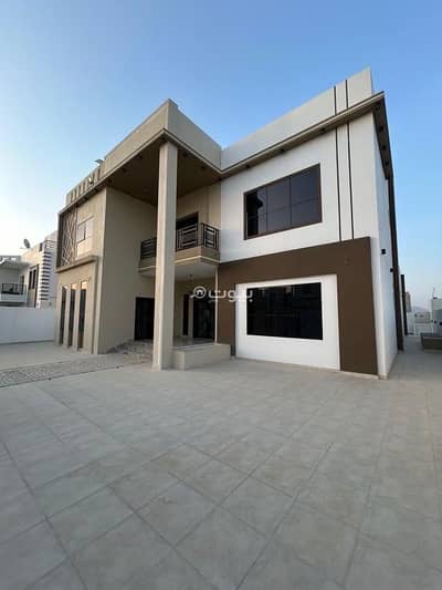 10 Bedroom Villa for Sale in Al Amarat, Muscat - 10 Bedroom Villa For Sale in Al Amarat, Muscat