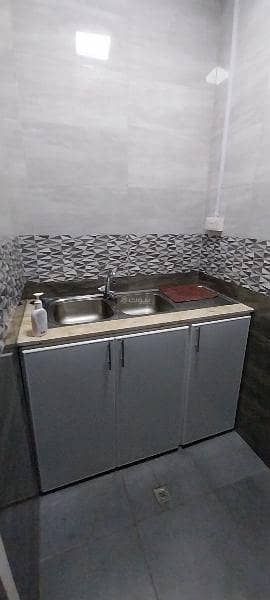 عقارات تجارية اخرى  للايجار في الخوير، مسقط - 100 متر مربع مساحة تجارية للإيجار في الخوير، مسقط