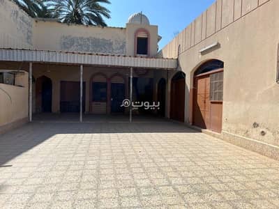 فلیٹ 5 غرف نوم للايجار في قريات، مسقط - شقة مكونة من 5 غرف نوم للإيجار في القريّة، مسقط