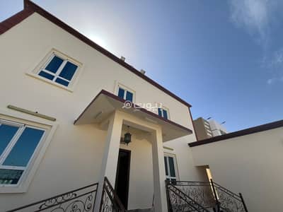 8 Bedroom Villa for Rent in Al Amarat, Muscat - 8 Bedroom Villa For Rent in Al Amarat, Muscat