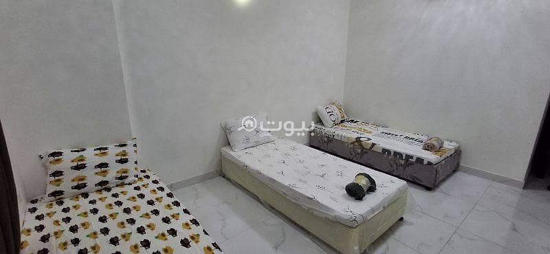 2/6 photos