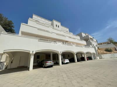 3 Bedroom Apartment for Rent in Qurum, Muscat - 3 Bedroom Apartment For Rent in Qurum, Muscat