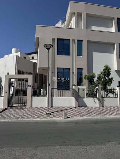 3 Bedroom Villa for Rent in Madinat As Sultan Qaboos, Muscat - 3 Bedroom Villa For Rent in Madinat As Sultan Qaboos, Muscat