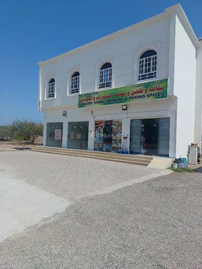 عقارات تجارية اخرى  للايجار في صحار، الباطنة - مساحة تجارية بمساحة 25 متر مربع للإيجار في صحار، الباطنة