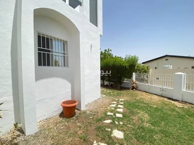 3 Bedroom Villa for Rent in Qurum, Muscat - 3 Bedroom Villa For Rent in Qurum, Muscat