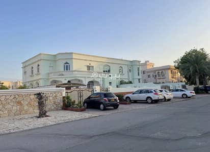 10+ Beds Villa for Sale in Al Hail, Muscat - 12 Bedroom Villa For Sale in Al Hail, Muscat