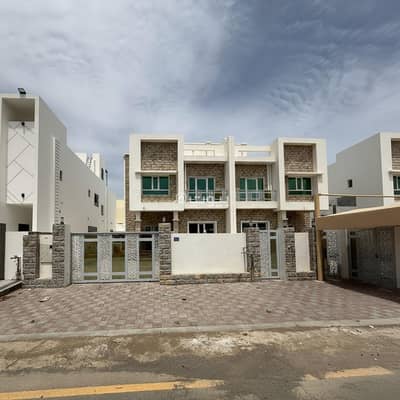فیلا 4 غرف نوم للبيع في الخوض، مسقط - فيلا مكونة من 4 غرف نوم للبيع في الخوض، مسقط