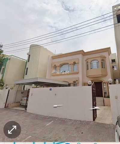 10+ Beds Villa for Sale in Al Khuwair, Muscat - 10 Bedroom Villa For Sale in Al Khuwair, Muscat