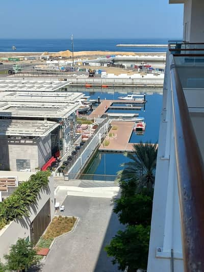 1 Bedroom Flat for Rent in The Wave (Almouj), Muscat - 1 Bedroom Furnished Apartment For Rent in The Wave (Almouj), Muscat