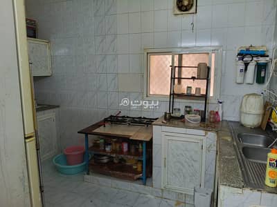 مجمع تجاري  للايجار في صلالة، ظفار - مبنى تجاري للإيجار في صلالة، ظفار