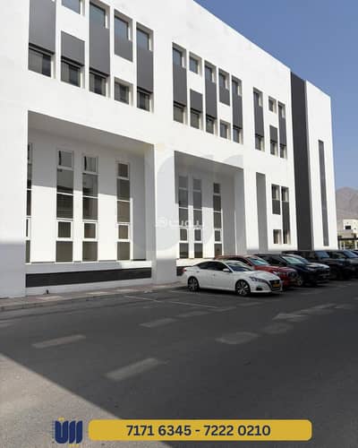 عقارات تجارية اخرى  للايجار في مدينة السلطان قابوس، مسقط - مساحة تجارية 531 متر مربع للإيجار في مدينة السلطان قابوس، مسقط