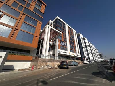 عقارات تجارية اخرى  للايجار في مسقط هيلز، مسقط - 99 متر مربع مساحة تجارية أخرى للإيجار في مرتفعات مسقط