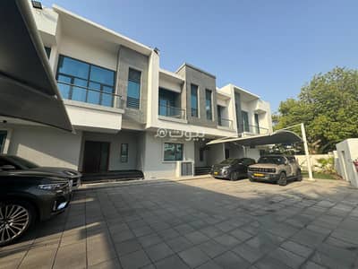 4 Bedroom Villa for Rent in Madinat As Sultan Qaboos, Muscat - 4 Bedroom Villa For Rent in Madinat As Sultan Qaboos, Muscat