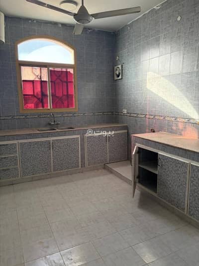 3 Bedroom Apartment for Rent in Sohar, Al Batinah - 3 Bedroom Apartment For Rent in Sohar, Al Batinah