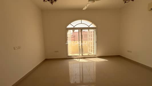 2 Bedroom Flat for Rent in Al Amarat, Muscat - 2 Bedroom Apartment For Rent in Al Amarat, Muscat