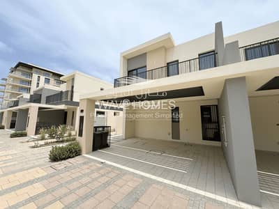 4 Bedroom Villa for Sale in The Wave (Almouj), Muscat - 4 Bedroom Villa For Sale in The Wave (Almouj), Muscat 4 Bedroom Villa for Sale in The Wave (Almouj), Muscat - 4 Bedroom Villa For Sale in The Wave (Almouj), Muscat