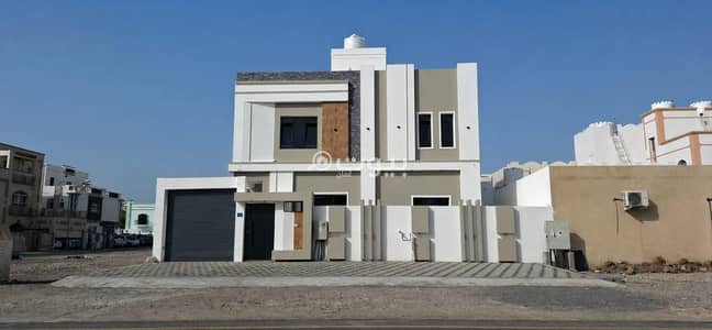5 Bedroom Villa for Sale in Al Amarat, Muscat - 5 Bedroom Villa For Sale in Al Amarat, Muscat