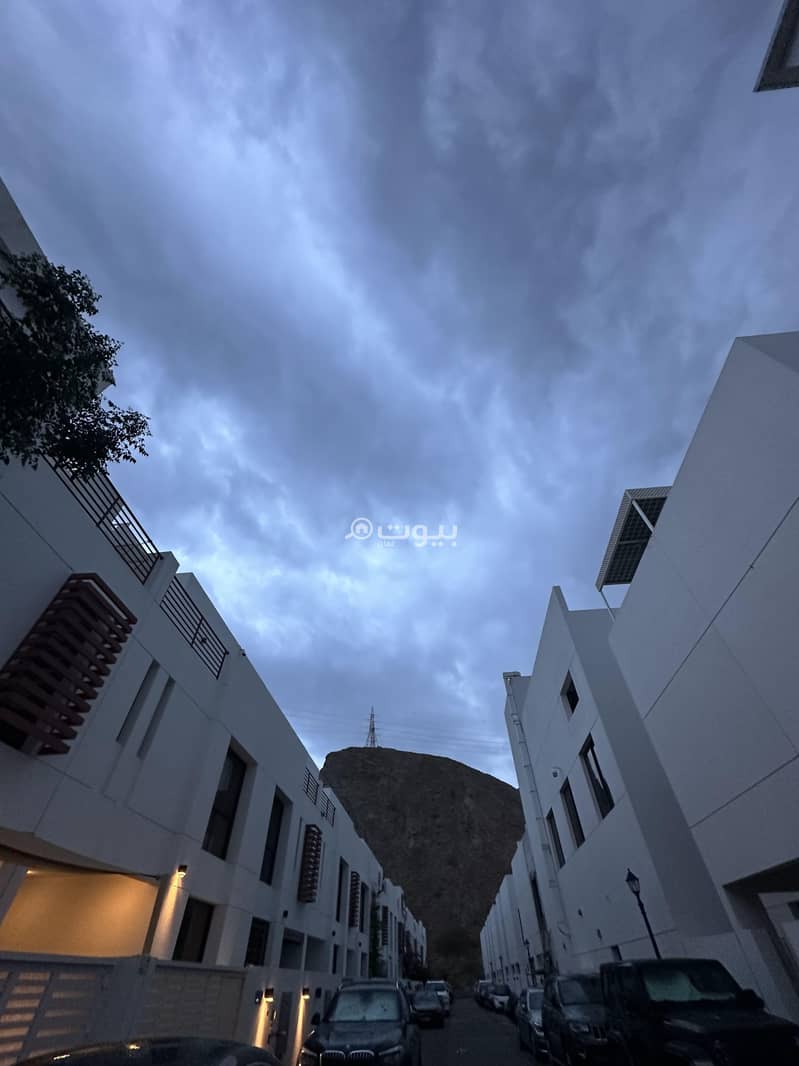 4 Bedroom Villa For Sale in Qurum, Muscat 4 Bedroom Villa For Sale in Qurum, Muscat