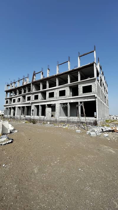 Commercial Building for Sale in Sohar, Al Batinah - 1200 SQM Commercial Building For Sale in Sohar, Al Batinah