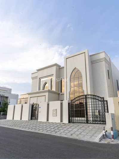 7 Bedroom Villa for Sale in Al Amarat, Muscat - 7 Bedroom Villa For Sale in Al Amarat, Muscat