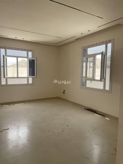 5 Bedroom Villa for Sale in Al Amarat, Muscat - 5 Bedroom Villa For Sale in Al Amarat, Muscat