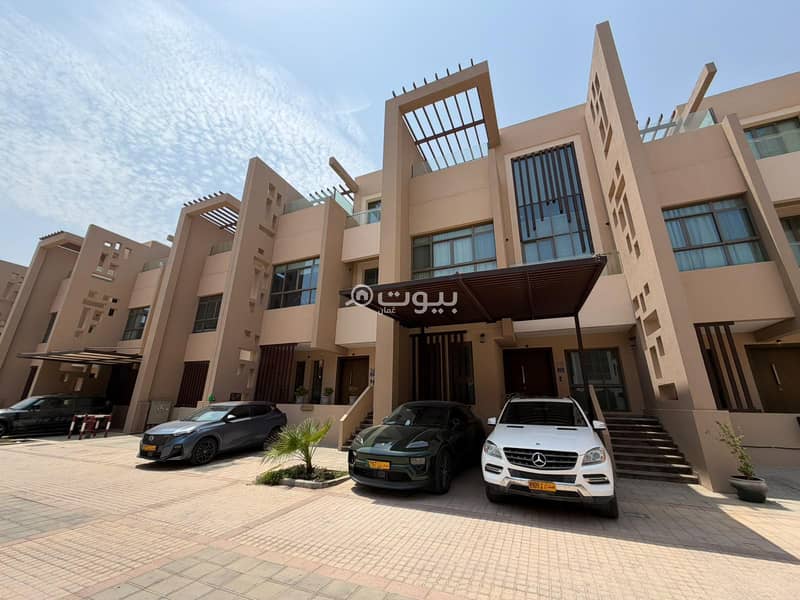 4 Bedroom Villa For Sale in Muscat Hills 4 Bedroom Villa For Sale in Muscat Hills