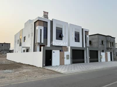 6 Bedroom Villa for Sale in Al Amarat, Muscat - 6 Bedroom Villa For Sale in Al Amarat, Muscat