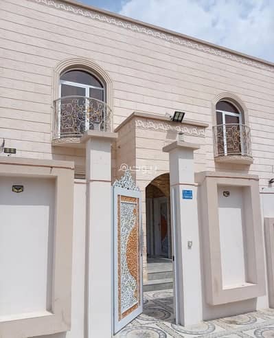 6 Bedroom Villa for Sale in Al Amarat, Muscat - 6 Bedroom Villa For Sale in Al Amarat, Muscat