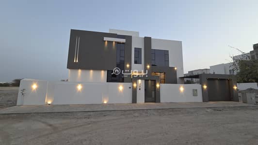 6 Bedroom Villa for Sale in Al Amarat, Muscat - 6 Bedroom Villa For Sale in Al Amarat, Muscat