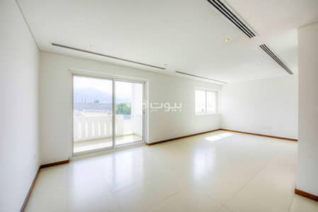 1 Bedroom Flat for Rent in Madinat As Sultan Qaboos, Muscat - 1 Bedroom Apartment For Rent in Madinat As Sultan Qaboos, Muscat