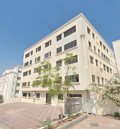 3 Bedroom Flat for Rent in Al Khuwair, Muscat - 3 Bedroom Apartment For Rent in Al Khuwair, Muscat