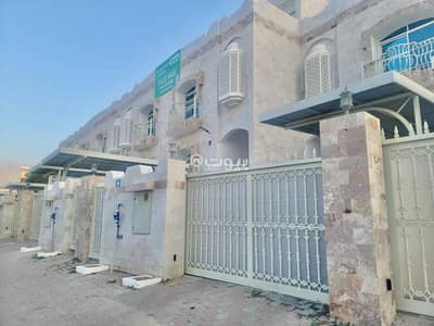 فیلا 4 غرف نوم للايجار في مدينة السلطان قابوس، مسقط - فيلّا مكونة من 4 غرف للإيجار في مدينة السلطان قابوس، مسقط