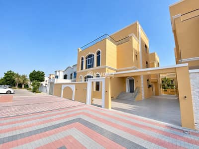 فیلا 5 غرف نوم للايجار في العذيبة، مسقط - ف villa 5 غرف للإيجار في عزبة، مسقط