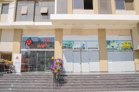 عقارات تجارية اخرى  للايجار في الغبرة، مسقط - 700 متر مربع مساحة تجارية للإيجار في الغبرة، مسقط