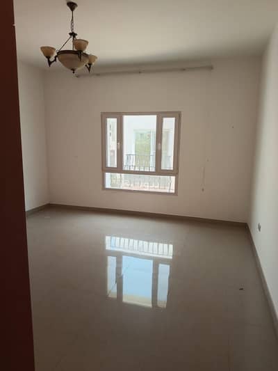 Commercial Building for Rent in Al Maabilah, Muscat - Commercial Building For Rent in Al Maabilah, Muscat