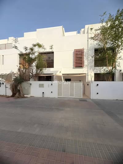 فیلا 4 غرف نوم للايجار في القرم، مسقط - Luxury Villa for Rent – Tilal Al Qurm